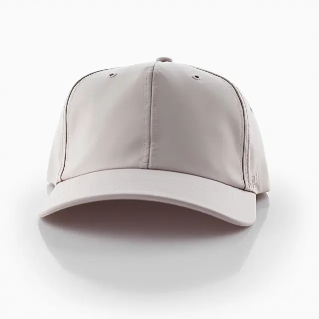 Línea de gorras personalizadas: trucker, snapback, dad hats